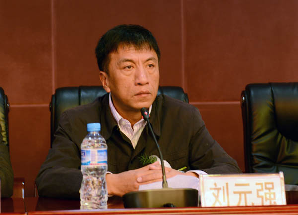 甘肃省肿瘤医院刘元强副院长主持开幕式